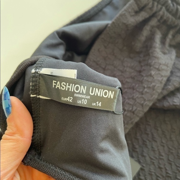 Fashion Union One Shoulder Ruched Swimsuit - US 10 - Picture 6 of 7